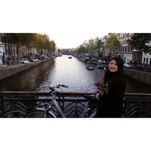 Meet your Posher, Carrie